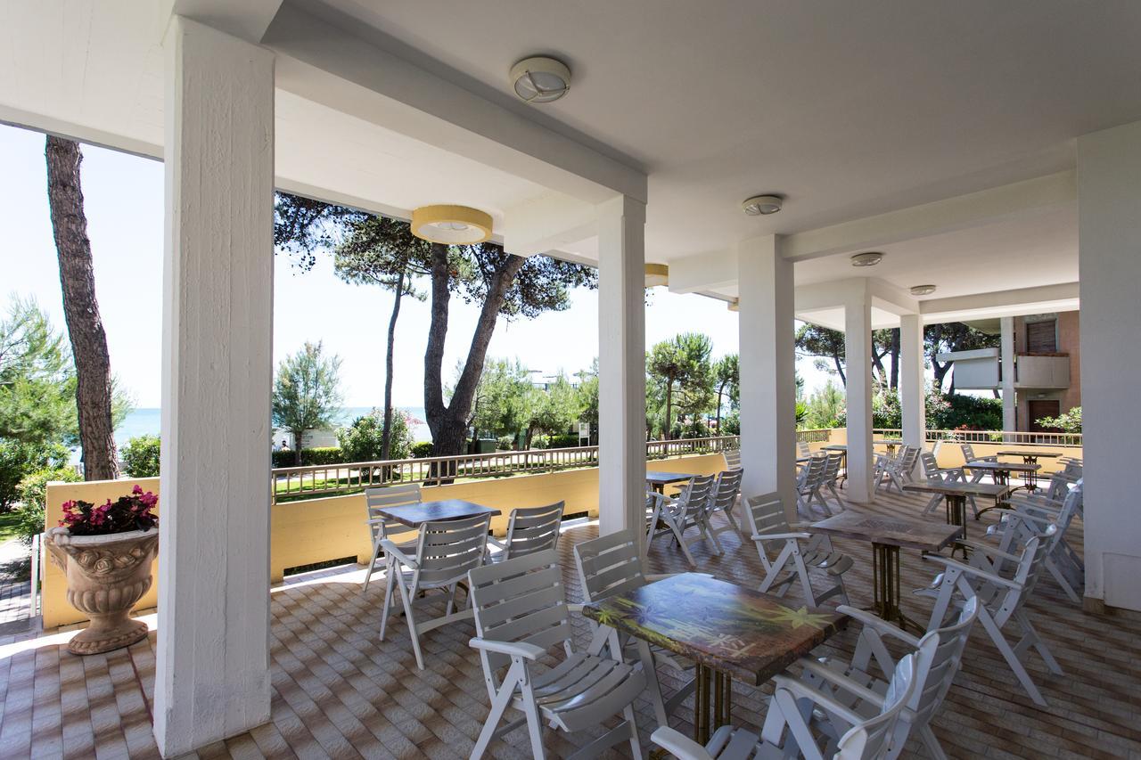 Hotel Abruzzo Пінето Екстер'єр фото