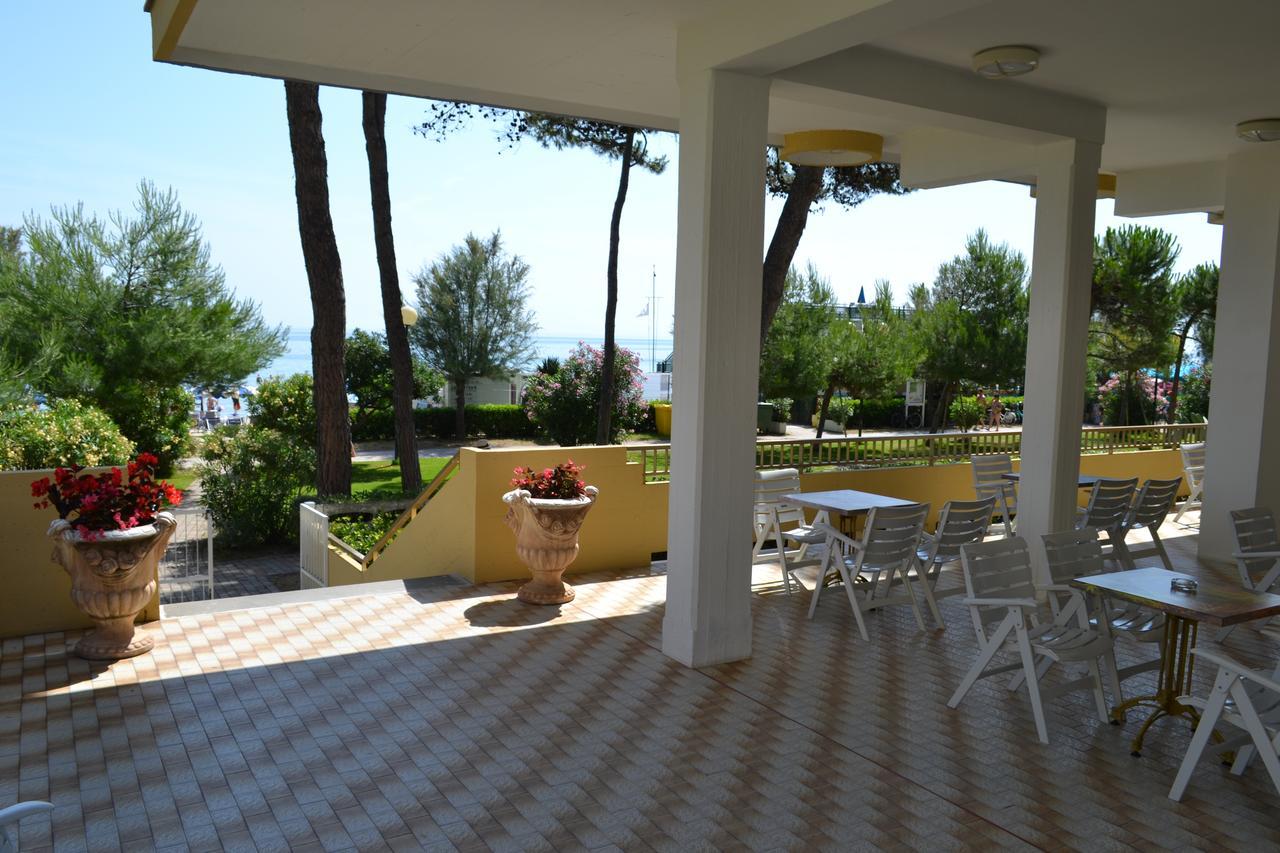 Hotel Abruzzo Пінето Екстер'єр фото