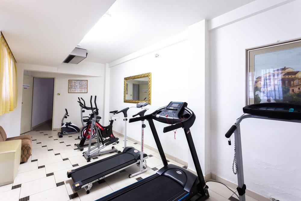 Hotel Abruzzo Пінето Екстер'єр фото