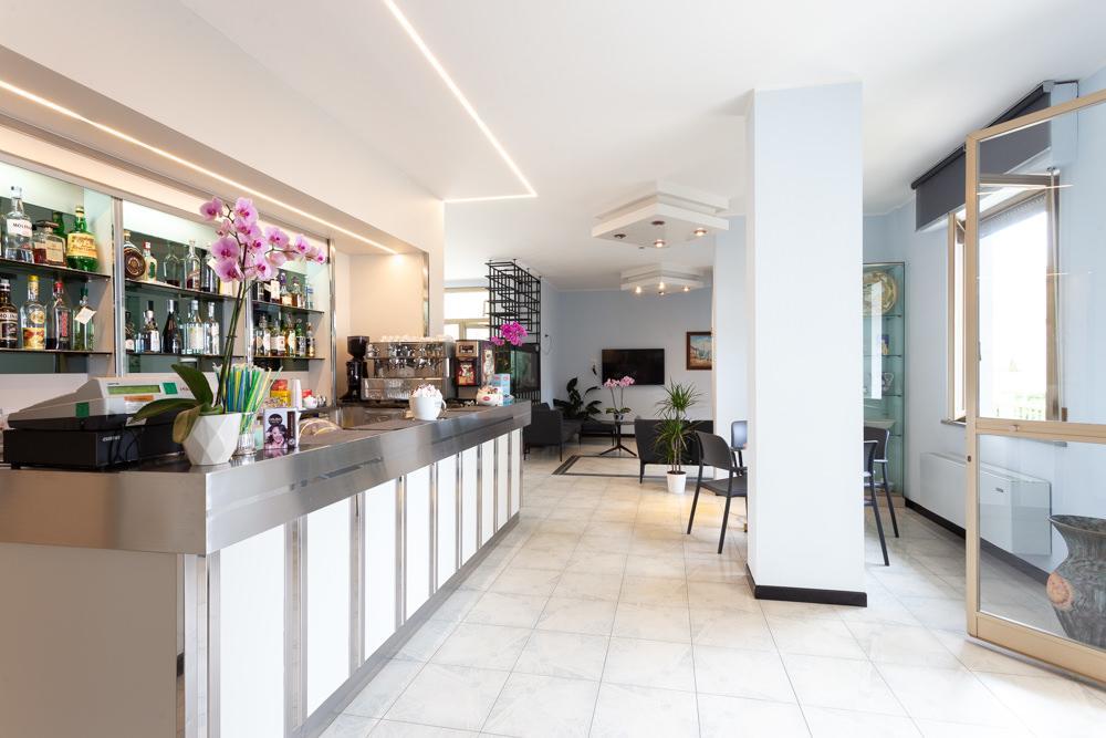 Hotel Abruzzo Пінето Екстер'єр фото